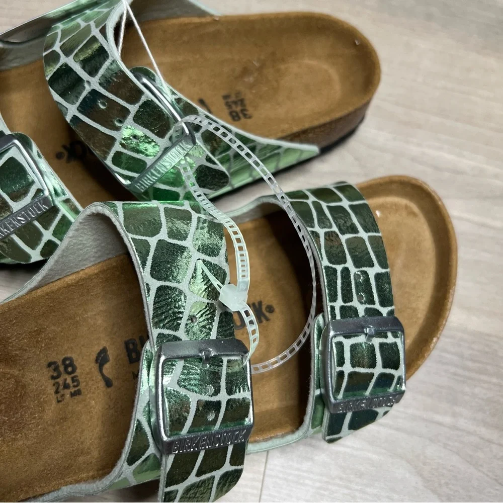 NWT Birkenstock Arizona Gator Gleam Green Silver Metallic Sandal, size 38/ US 7 - Picture 3 of 5